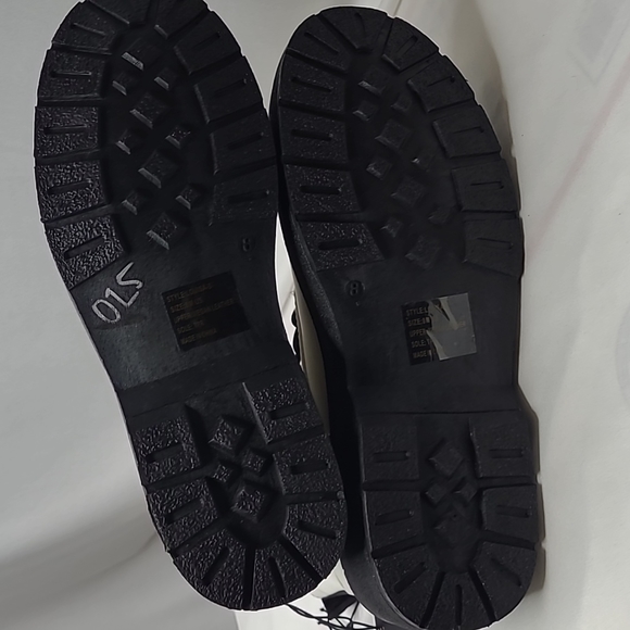 CHARLES ALBERT Platform Lug Combat Louisa Boot Size 8 New - Picture 9 of 12